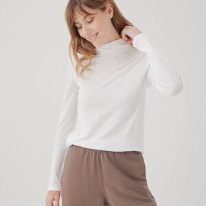 Pact white tissue slub turtleneck - organic cotton